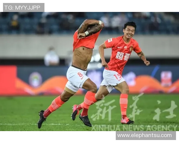 杭州足球队阵地战体系解析与战术创新探讨 杭州足球队阵地战体系解析与战术创新探讨