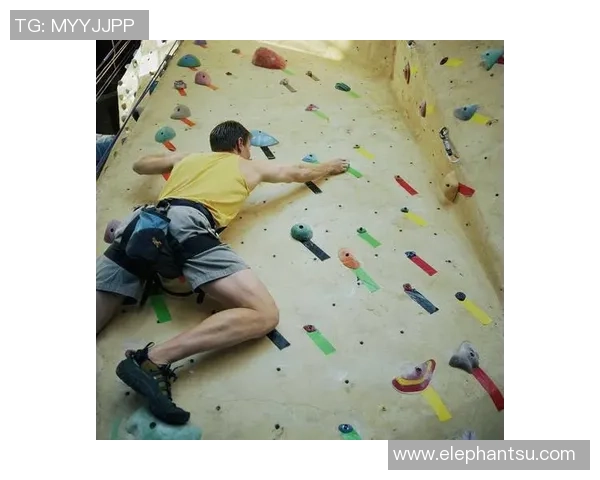 广州攀岩队的逆袭之旅:勇攀高峰的奋斗与荣耀记录 广州攀岩队的逆袭之旅:勇攀高峰的奋斗与荣耀记录